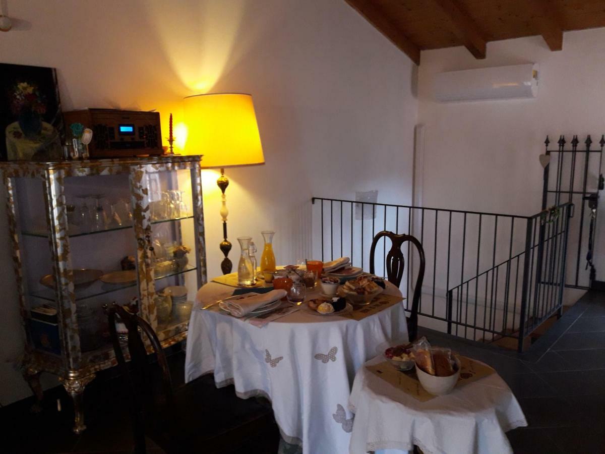 Bed and Breakfast La Luna Nel Borgo à Brugnato Extérieur photo